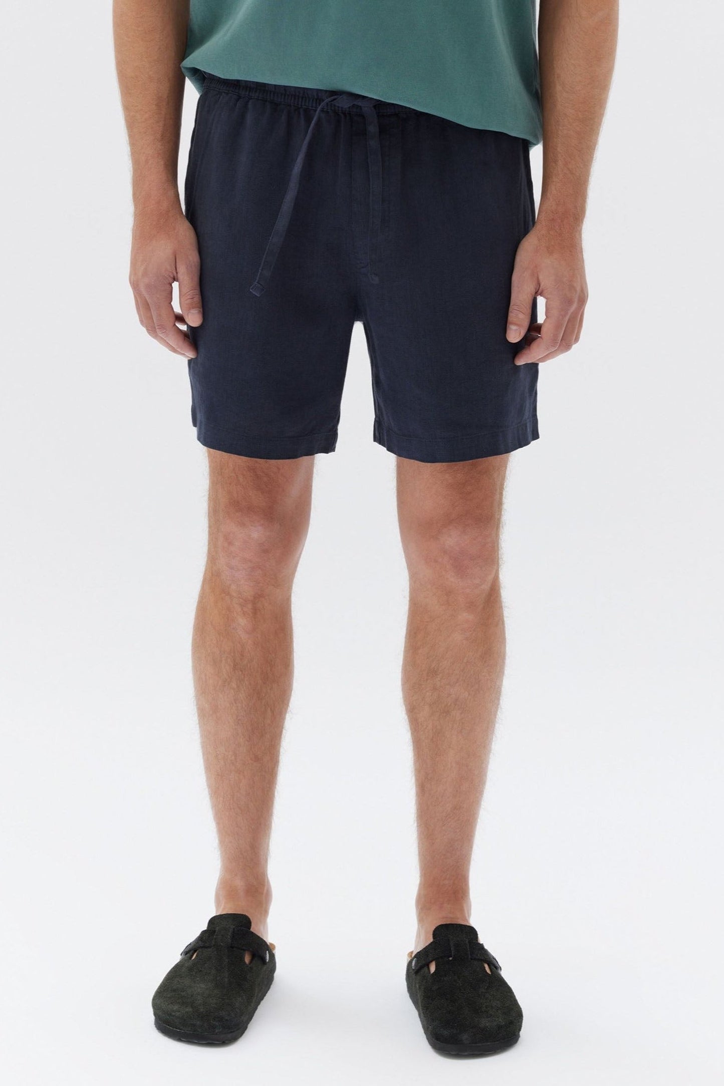 Tide Linen Shorts - True Navy