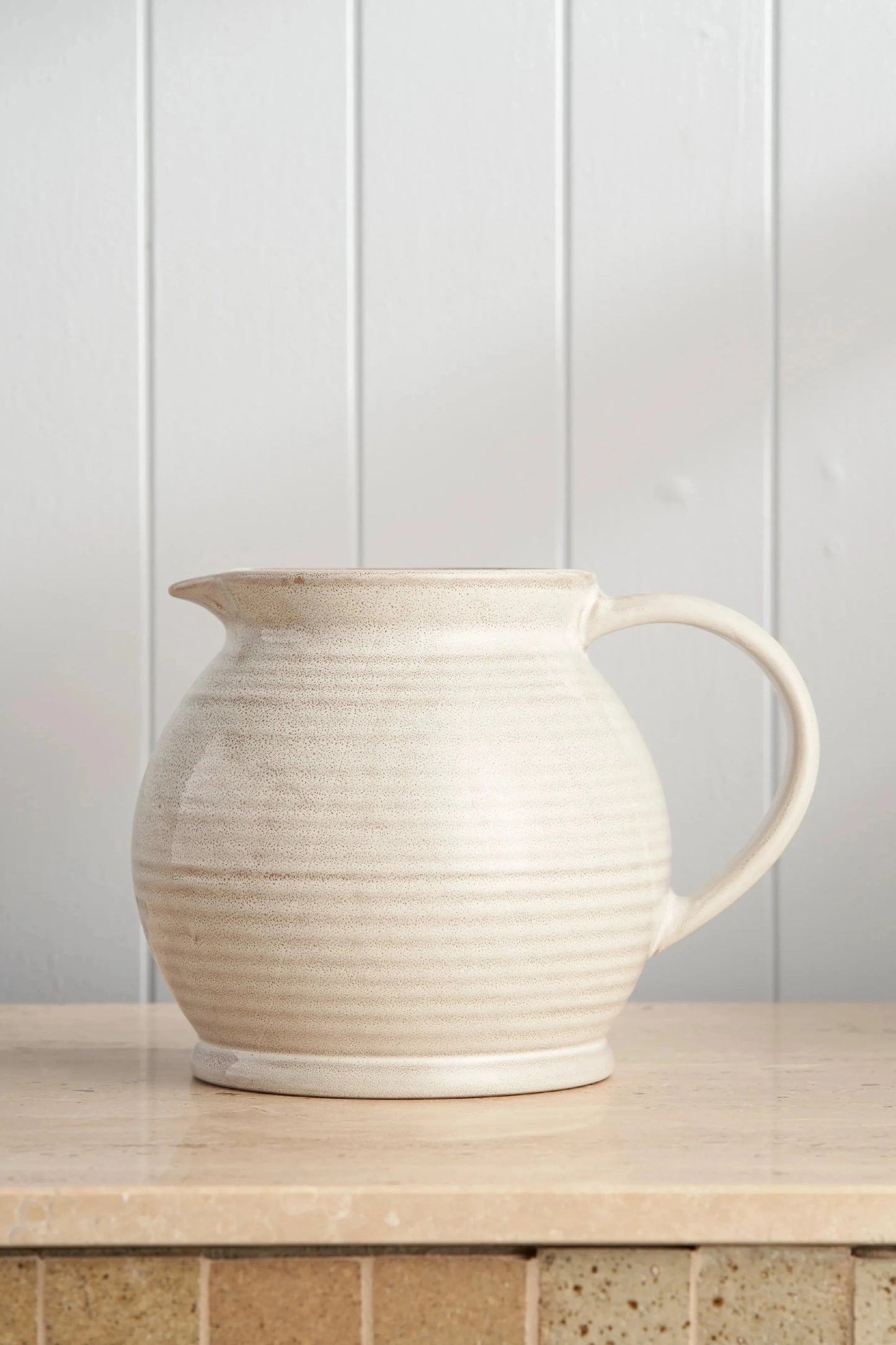 Jug Round - Snow Heirloom